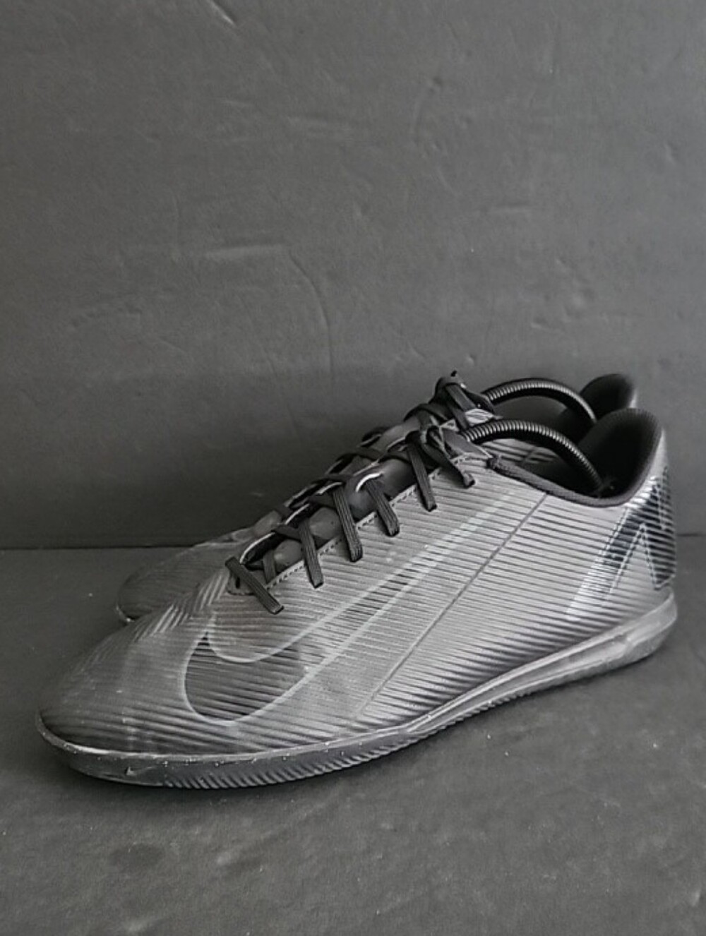 Nike Mercurial Vapor 15 Club IC Shoes Men Size 11 Black Synthetic